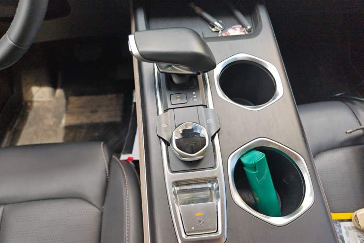 Used CHANGAN CS55PLUS 2022 2nd Generation 1.5T DCT Prestige Version Gear Lever