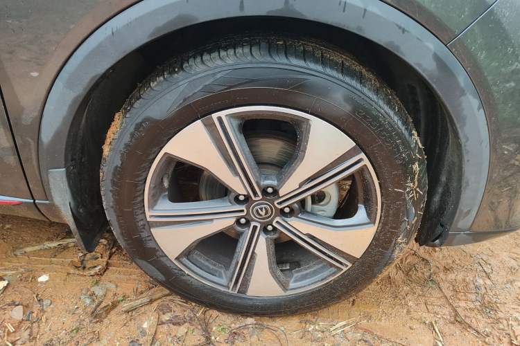 Used CHANGAN CS55PLUS 2022 2nd Generation 1.5T DCT Luxury Version Right Front Wheel Hub