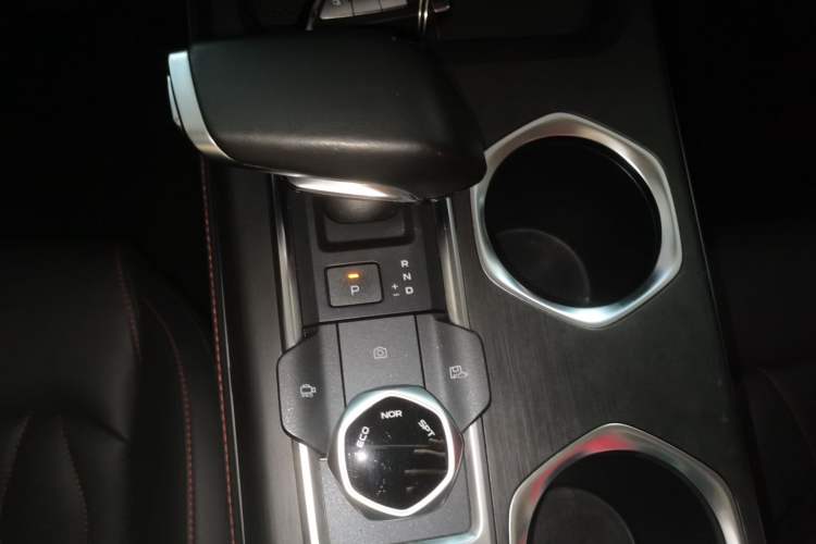 Used CHANGAN CS55PLUS 2022 2nd Generation 1.5T DCT Navigation Edition Gear Lever