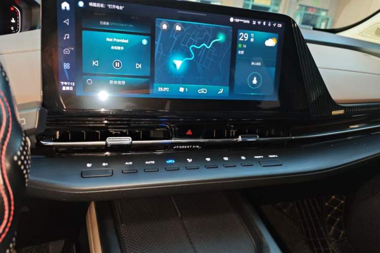 Used CHANGAN CS55PLUS 2022 2nd Generation 1.5T DCT Prestige Version Audio And AC Panel