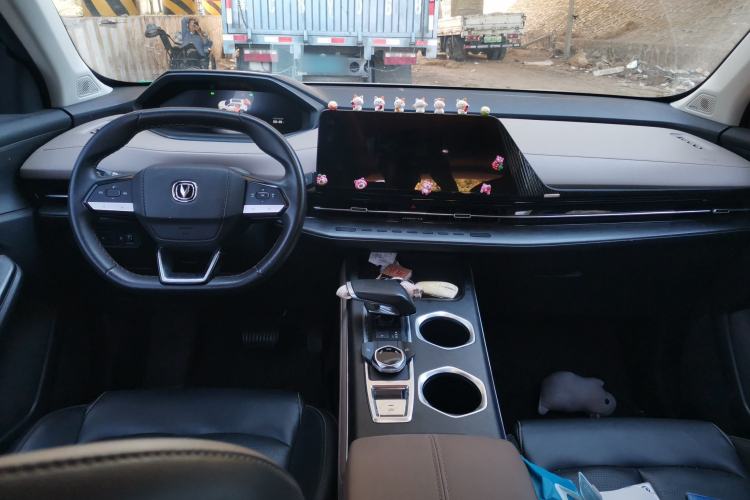 Used CHANGAN CS55PLUS 2022 2nd Generation 1.5T DCT Prestige Version Center Console