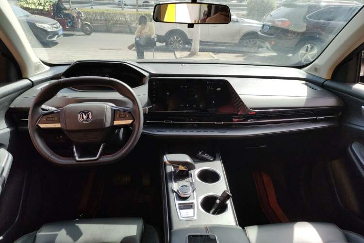 Used CHANGAN CS55PLUS 2022 2nd Generation 1.5T DCT Prestige Version Center Console