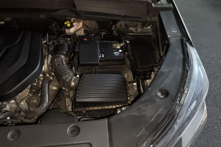 Used CHANGAN CS55PLUS 2022 2nd Generation 1.5T DCT Navigation Edition Engine Bay Left