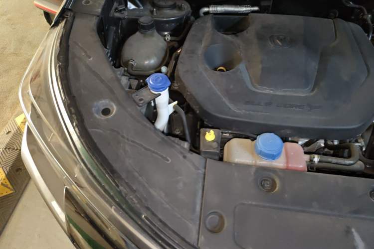 Used CHANGAN CS55PLUS 2022 2nd Generation 1.5T DCT Luxury Version Engine Bay Right