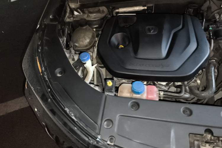 Used CHANGAN CS55PLUS 2022 2nd Generation 1.5T DCT Navigation Edition Engine Bay Right