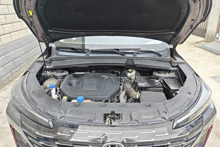 Used CHANGAN CS55PLUS 2022 Blue Whale Edition 1.5T DCT Luxury Model Engine Bay