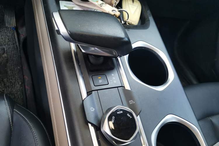 Used CHANGAN CS55PLUS 2022 2nd Generation 1.5T DCT Prestige Version Gear Lever