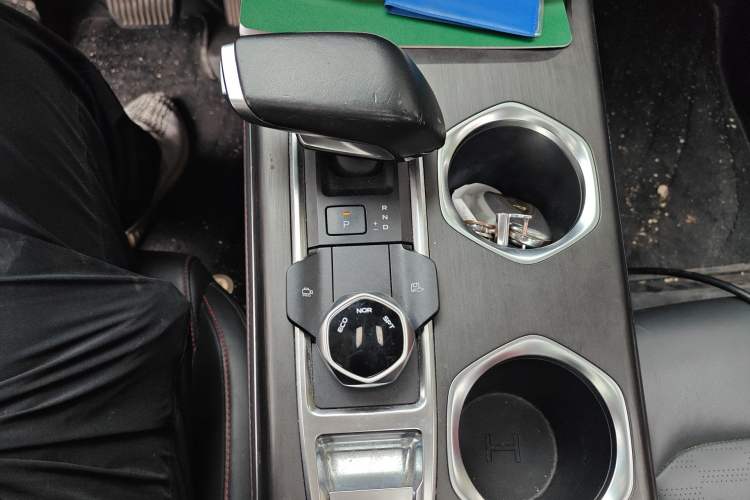 Used CHANGAN CS55PLUS 2022 2nd Generation 1.5T DCT Prestige Version Gear Lever