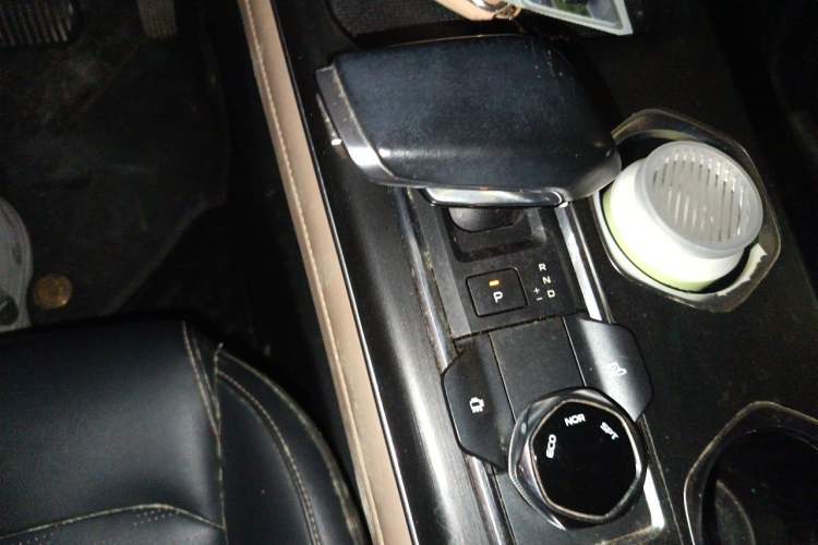 Used CHANGAN CS55PLUS 2022 2nd Generation 1.5T DCT Luxury Version Gear Lever