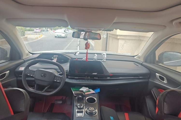 Used CHANGAN CS55PLUS 2022 Blue Whale Edition 1.5T DCT Prestige Model Headliner