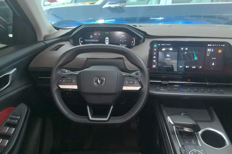 Used CHANGAN CS55PLUS 2022 2nd Generation 1.5T DCT Prestige Version Interior 4