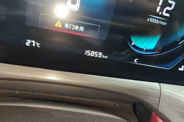 Used CHANGAN CS55PLUS 2022 Blue Whale Edition 1.5T DCT Luxury Model Odometer Close Up