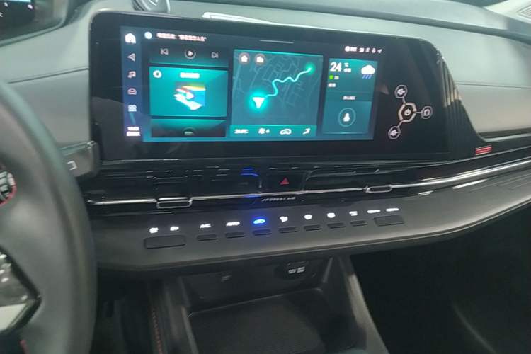 Used CHANGAN CS55PLUS 2022 2nd Generation 1.5T DCT Luxury Version Audio And AC Panel