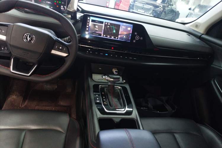 Used CHANGAN CS55PLUS 2022 2nd Generation 1.5T DCT Luxury Version Audio And AC Panel