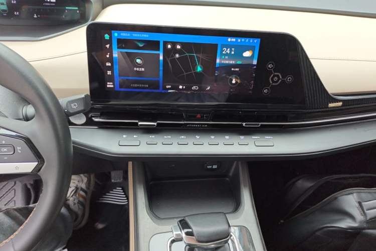 Used CHANGAN CS55PLUS 2022 2nd Generation 1.5T DCT Luxury Version Audio And AC Panel