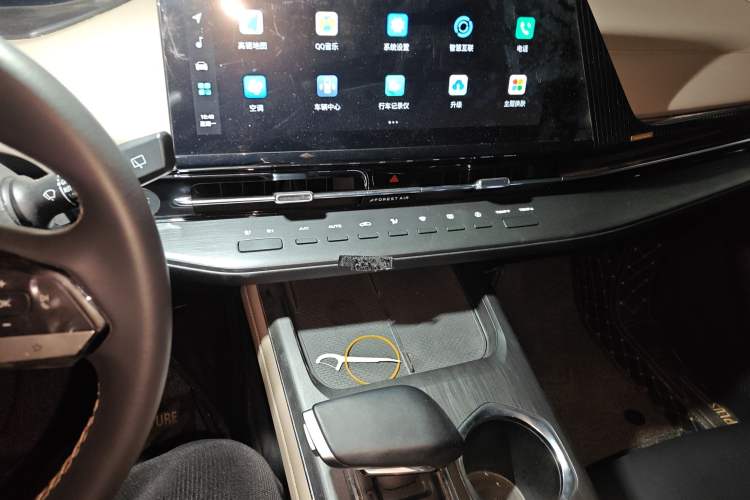Used CHANGAN CS55PLUS 2022 2nd Generation 1.5T DCT Navigation Edition Audio And AC Panel