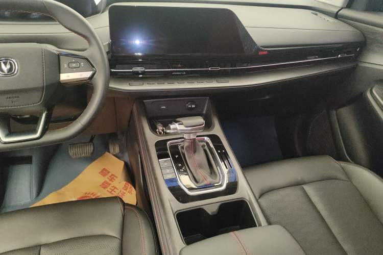 Used CHANGAN CS55PLUS 2022 2nd Generation 1.5T DCT Luxury Version Audio And AC Panel