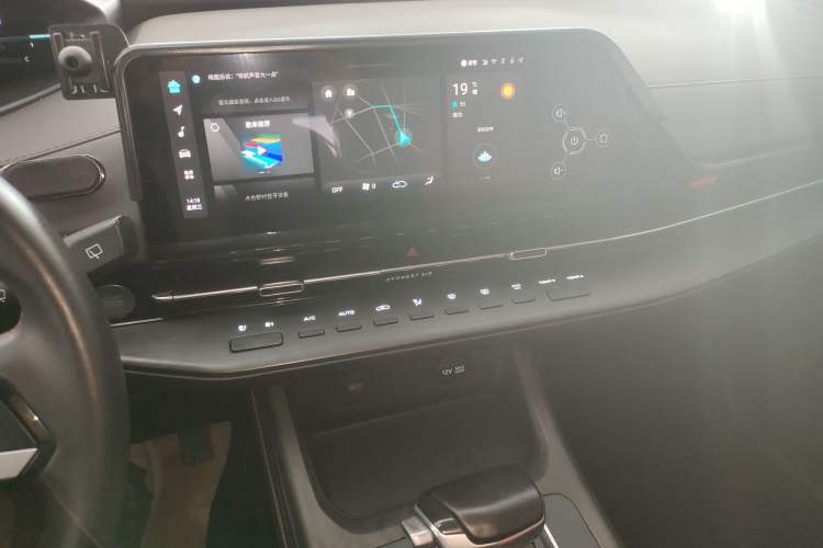 Used CHANGAN CS55PLUS 2022 2nd Generation 1.5T DCT Luxury Version Audio And AC Panel