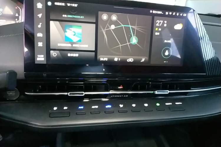 Used CHANGAN CS55PLUS 2022 2nd Generation 1.5T DCT Prestige Version Audio And AC Panel