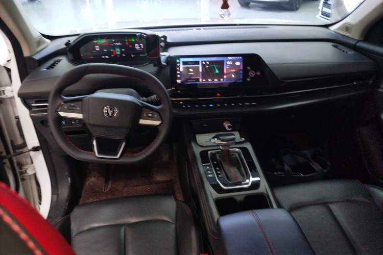 Used CHANGAN CS55PLUS 2022 2nd Generation 1.5T DCT Luxury Version Center Console