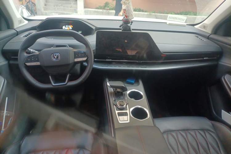Used CHANGAN CS55PLUS 2022 2nd Generation 1.5T DCT Navigation Edition Center Console