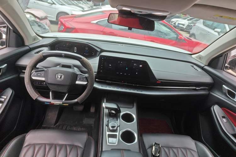 Used CHANGAN CS55PLUS 2022 2nd Generation 1.5T DCT Navigation Edition Center Console