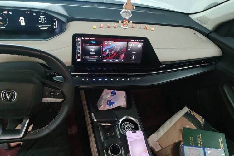 Used CHANGAN CS55PLUS 2022 2nd Generation 1.5T DCT Prestige Version Center Console