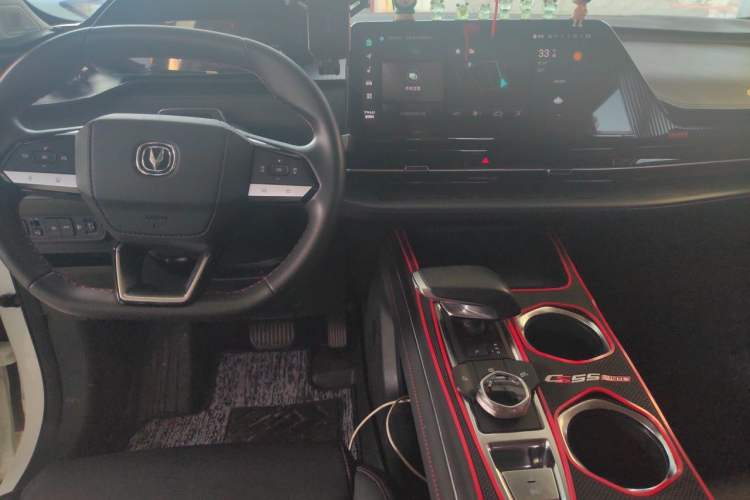 Used CHANGAN CS55PLUS 2022 2nd Generation 1.5T DCT Navigation Edition Center Console