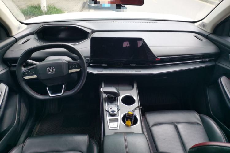 Used CHANGAN CS55PLUS 2022 2nd Generation 1.5T DCT Prestige Version Center Console