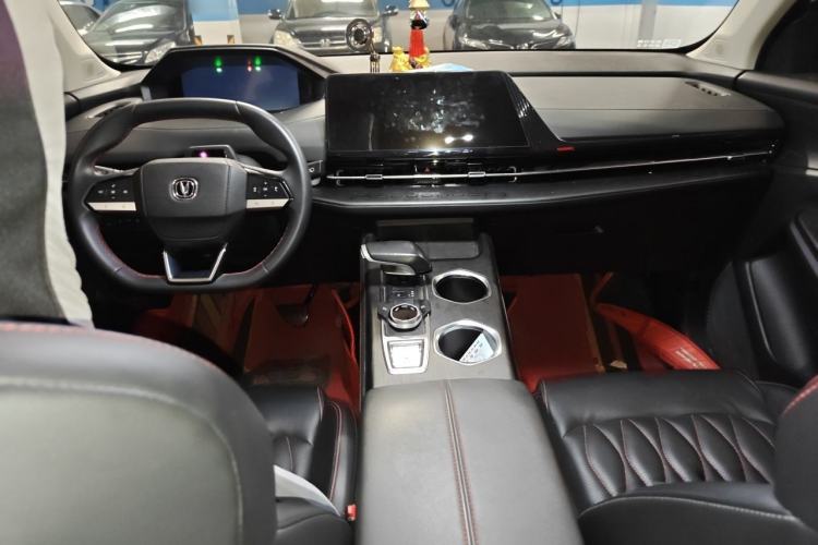 Used CHANGAN CS55PLUS 2022 2nd Generation 1.5T DCT Navigation Edition Center Console