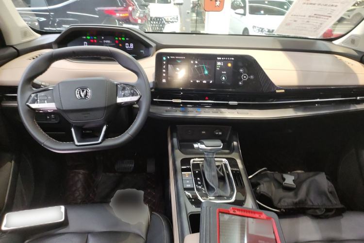 Used CHANGAN CS55PLUS 2022 2nd Generation 1.5T DCT Excellence Edition Center Console