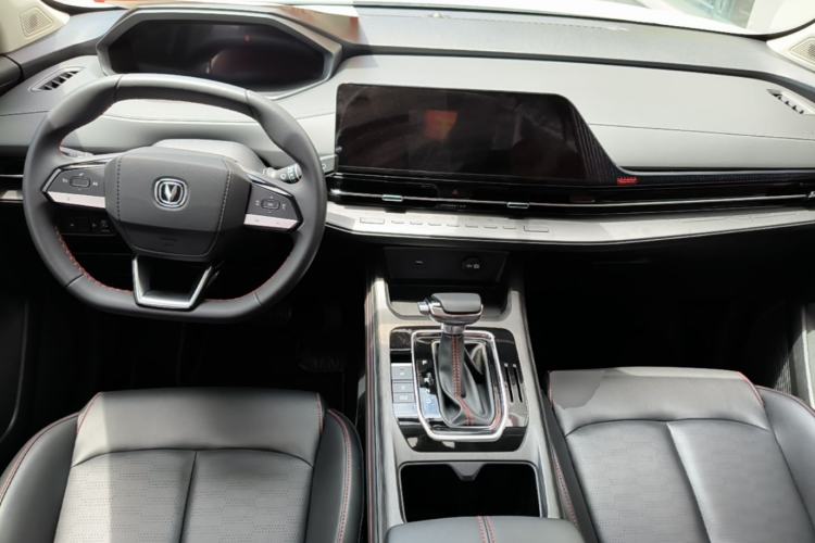 Used CHANGAN CS55PLUS 2022 2nd Generation 1.5T DCT Luxury Version Center Console