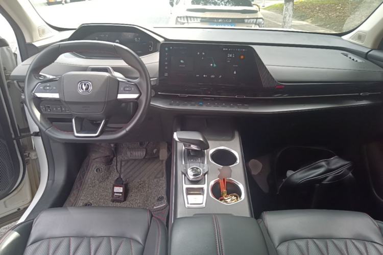 Used CHANGAN CS55PLUS 2022 2nd Generation 1.5T DCT Navigation Edition Center Console
