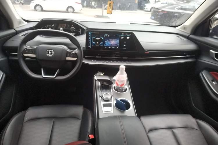 Used CHANGAN CS55PLUS 2022 2nd Generation 1.5T DCT Luxury Version Center Console