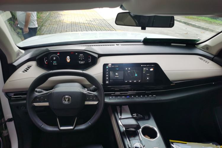 Used CHANGAN CS55PLUS 2022 2nd Generation 1.5T DCT Luxury Version Center Console