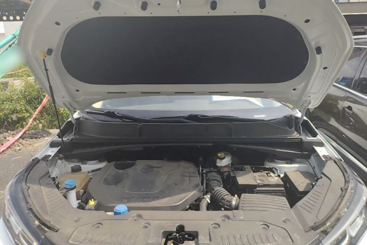 Used CHANGAN CS55PLUS 2022 Blue Whale Edition 1.5T Manual Luxury Model Engine Bay