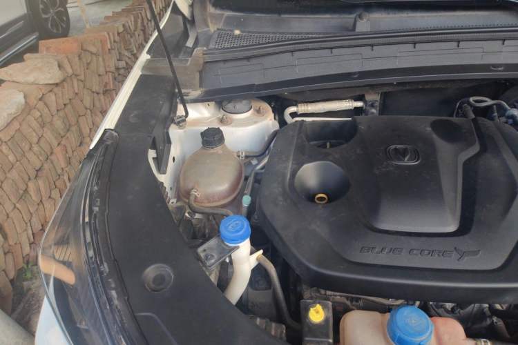 Used CHANGAN CS55PLUS 2022 2nd Generation 1.5T DCT Navigation Edition Engine Bay Right