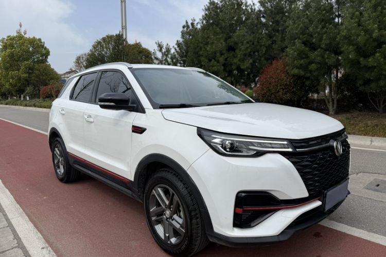 Used CHANGAN CS55PLUS 2022 Blue Whale Edition 1.5T Manual Luxury Model Exterior 2