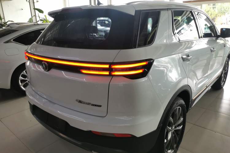 Used CHANGAN CS55PLUS 2022 Blue Whale Edition 1.5T DCT Luxury Model Exterior 5