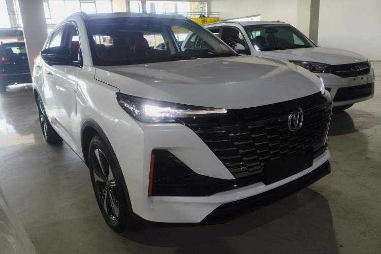 Used CHANGAN CS55PLUS 2022 2nd Generation 1.5T DCT Prestige Version Front Right 45 Deg