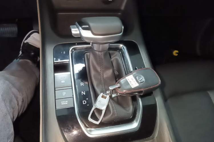 Used CHANGAN CS55PLUS 2022 2nd Generation 1.5T DCT Luxury Version Gear Lever