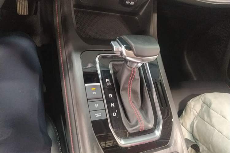 Used CHANGAN CS55PLUS 2022 2nd Generation 1.5T DCT Luxury Version Gear Lever