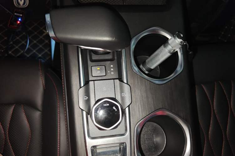 Used CHANGAN CS55PLUS 2022 2nd Generation 1.5T DCT Navigation Edition Gear Lever