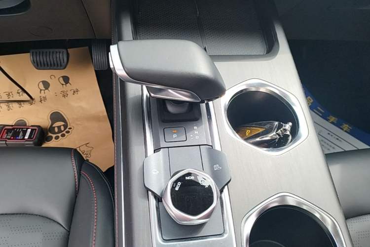 Used CHANGAN CS55PLUS 2022 2nd Generation 1.5T DCT Prestige Version Gear Lever
