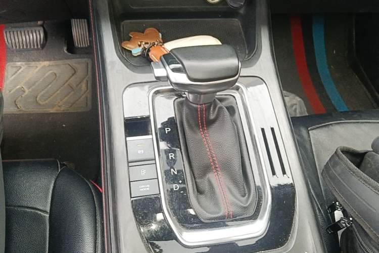 Used CHANGAN CS55PLUS 2022 2nd Generation 1.5T DCT Luxury Version Gear Lever