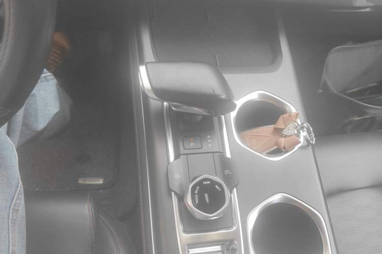 Used CHANGAN CS55PLUS 2022 2nd Generation 1.5T DCT Luxury Version Gear Lever