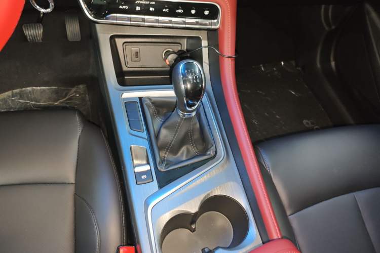 Used CHANGAN CS55PLUS 2022 Blue Whale Edition 1.5T Manual Luxury Model Gear Lever