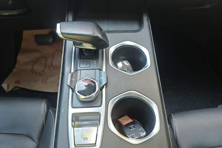 Used CHANGAN CS55PLUS 2022 2nd Generation 1.5T DCT Prestige Version Gear Lever