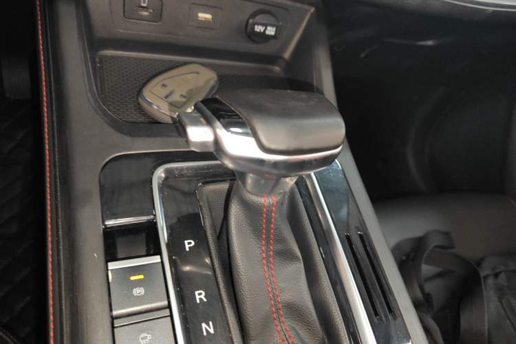 Used CHANGAN CS55PLUS 2022 2nd Generation 1.5T DCT Excellence Edition Gear Lever