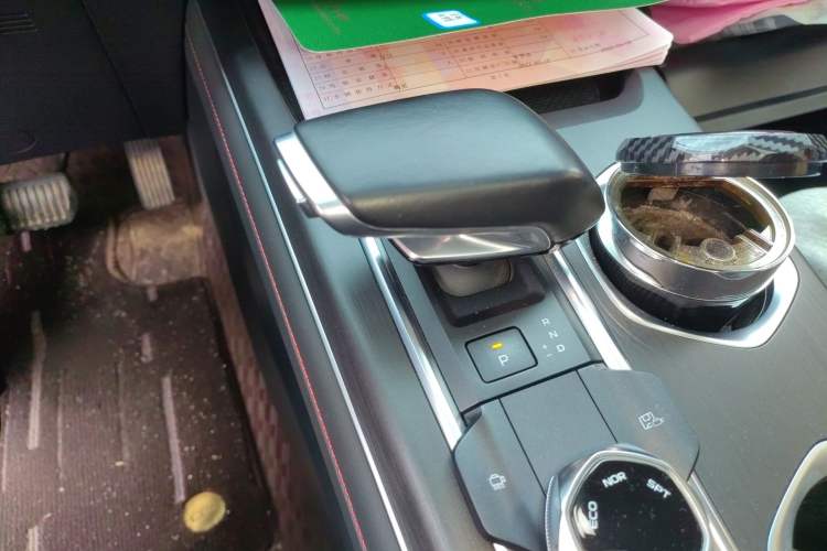 Used CHANGAN CS55PLUS 2022 2nd Generation 1.5T DCT Luxury Version Gear Lever